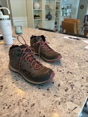Keen Women's Olive and Mauve Lace-Up Hiking Boots
